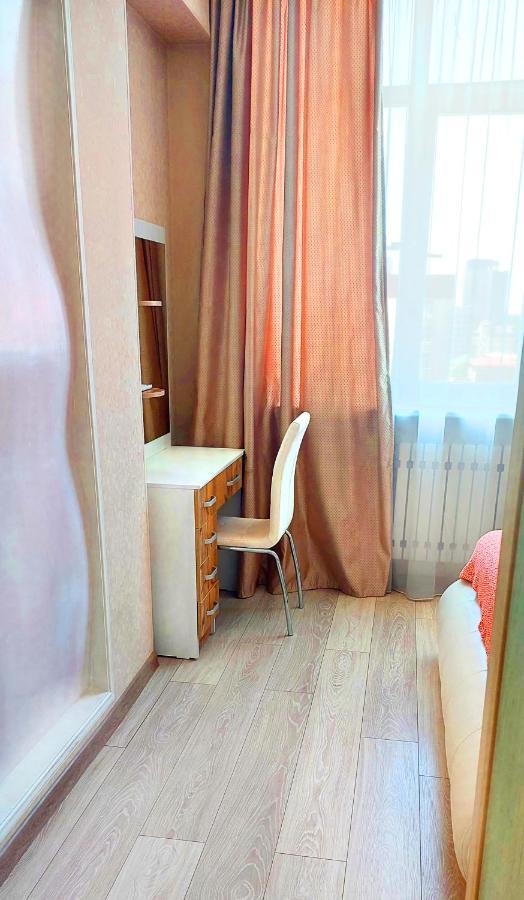 White Apartment With Panoramic View In The Center بيشكيك المظهر الخارجي الصورة
